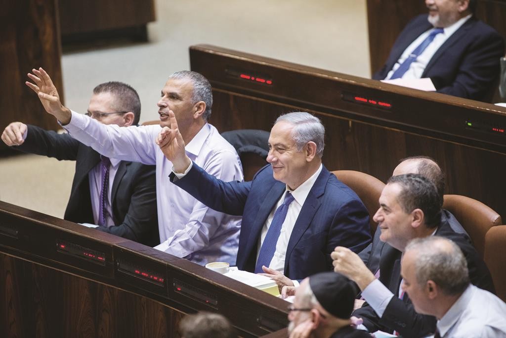 Image for Beyond the Headlines:  The Major Disputes in Israeli Politics